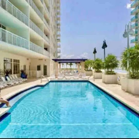 Private Unit Miami With Amenities And Parking Apartment Exterior photo